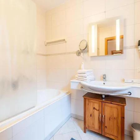 Cozy Holiday In Hollersbach With Terrace And Sauna *